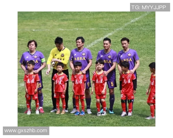 香港足球明星队成员阵容揭秘他们的精彩表现和个人成就一览